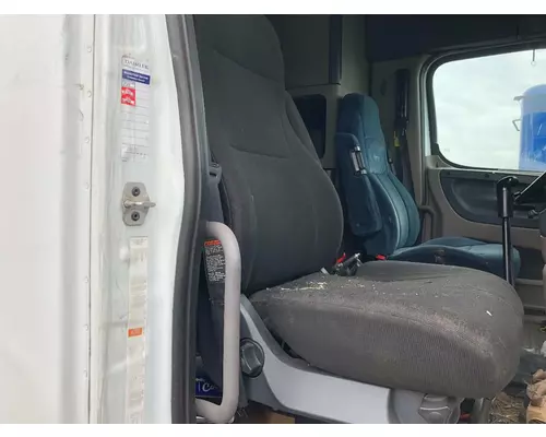 Freightliner CASCADIA Seat (non-Suspension)