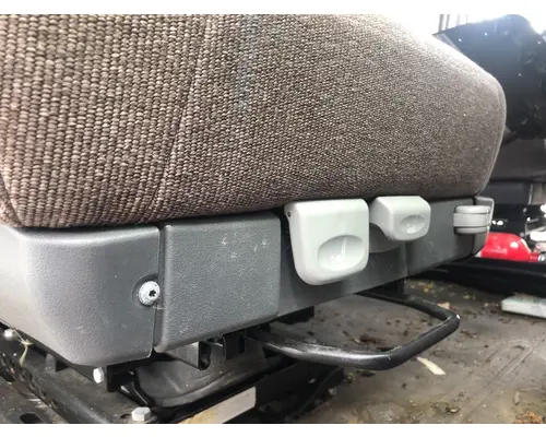 Freightliner CASCADIA Seat (non-Suspension)
