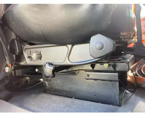Freightliner CASCADIA Seat (non-Suspension)