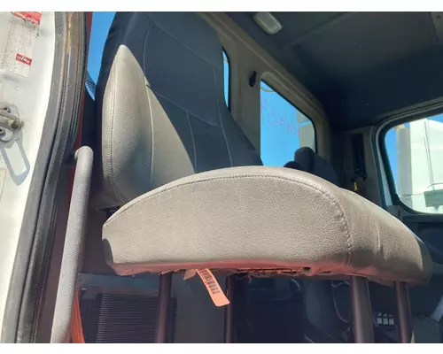 Freightliner CASCADIA Seat (non-Suspension)