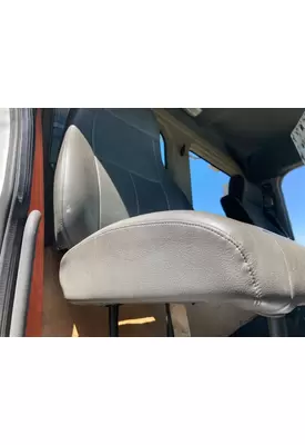 Freightliner CASCADIA Seat (non-Suspension)