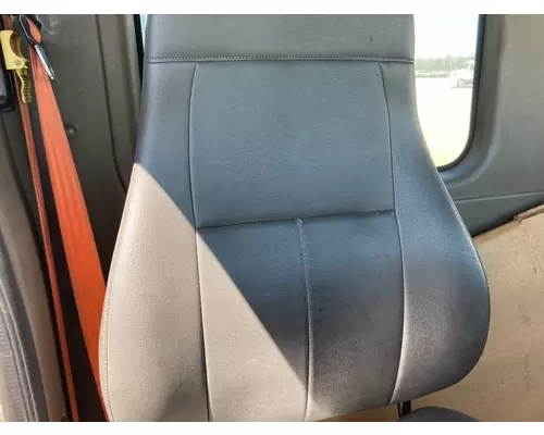 Freightliner CASCADIA Seat (non-Suspension)