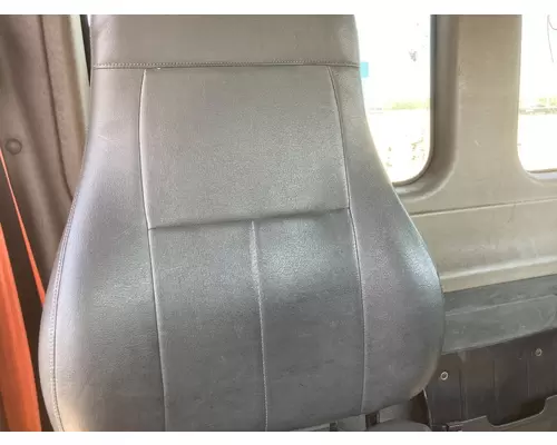 Freightliner CASCADIA Seat (non-Suspension)