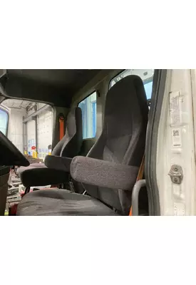 Freightliner CASCADIA Seat (non-Suspension)