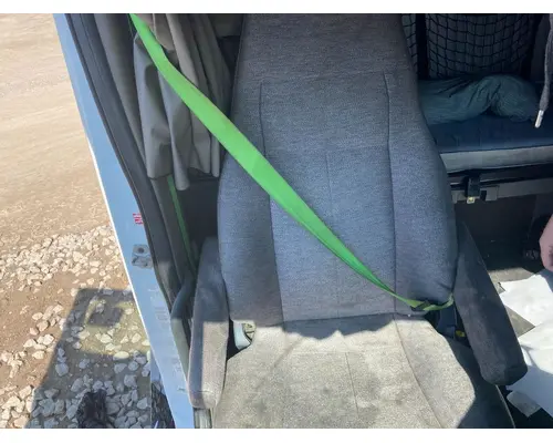 Freightliner CASCADIA Seat (non-Suspension)