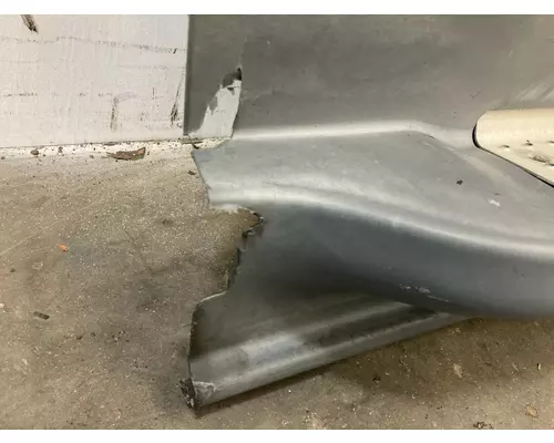 Freightliner CASCADIA Skirt