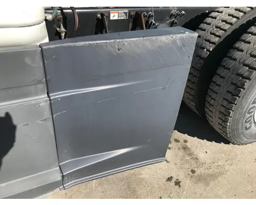 Freightliner CASCADIA Skirt