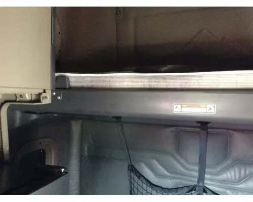 Freightliner CASCADIA Sleeper Bunk