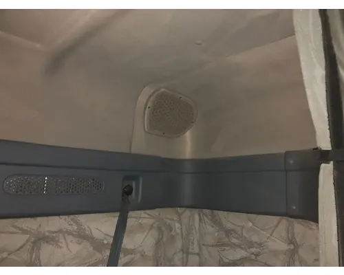 Freightliner CASCADIA Sleeper Bunk