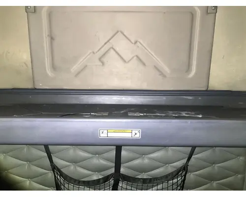 Freightliner CASCADIA Sleeper Bunk