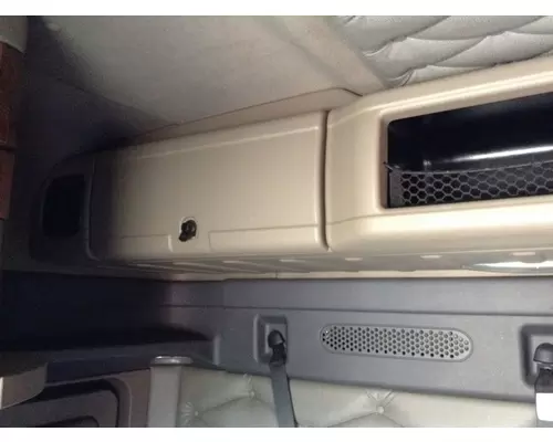 Freightliner CASCADIA Sleeper Cabinets