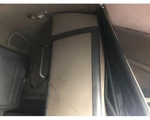 Freightliner CASCADIA Sleeper Cabinets