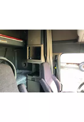 Freightliner CASCADIA Sleeper Cabinets