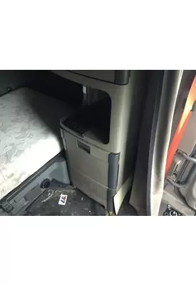 Freightliner CASCADIA Sleeper Cabinets