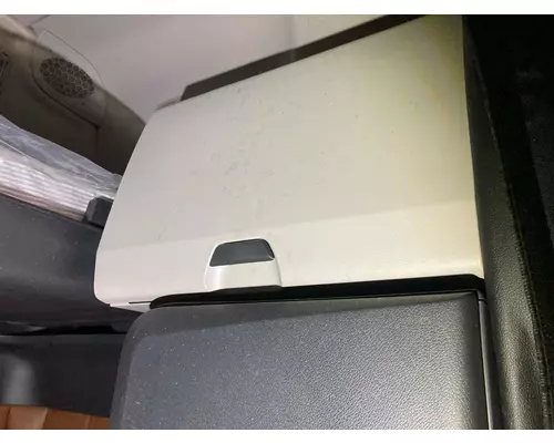 Freightliner CASCADIA Sleeper Cabinets
