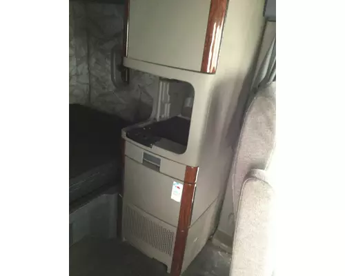 Freightliner CASCADIA Sleeper Cabinets