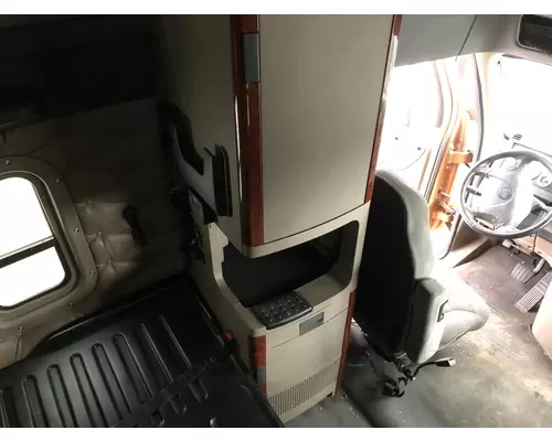 Freightliner CASCADIA Sleeper Cabinets