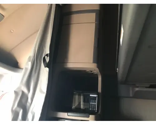 Freightliner CASCADIA Sleeper Cabinets