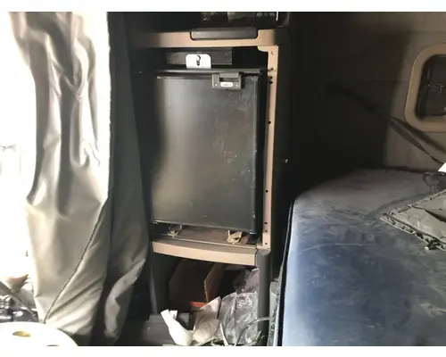 Freightliner CASCADIA Sleeper Cabinets
