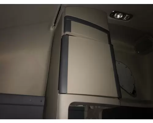 Freightliner CASCADIA Sleeper Cabinets