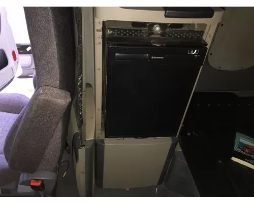 Freightliner CASCADIA Sleeper Cabinets