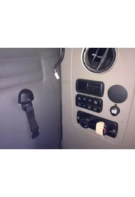 Freightliner CASCADIA Sleeper Controls