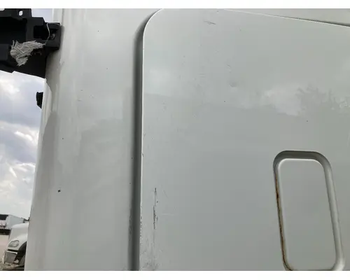Freightliner CASCADIA Sleeper Door