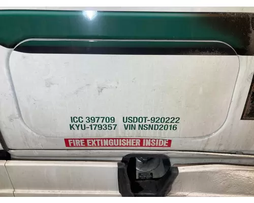 Freightliner CASCADIA Sleeper Door