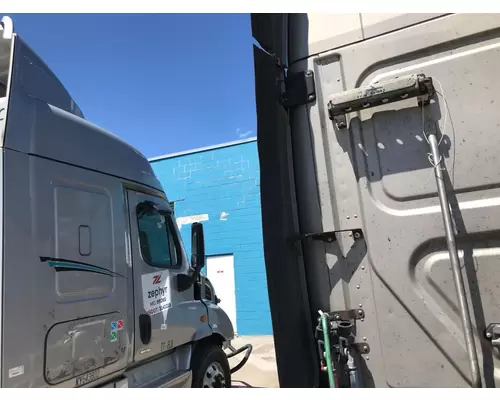 Freightliner CASCADIA Sleeper Fairing