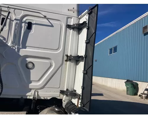 Freightliner CASCADIA Sleeper Fairing