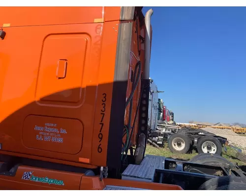 Freightliner CASCADIA Sleeper Fairing