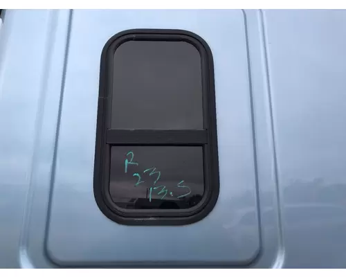 Freightliner CASCADIA Sleeper Window