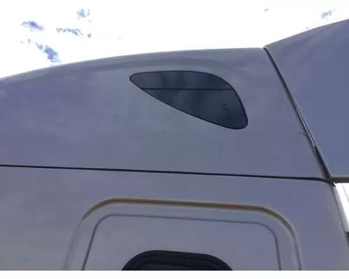 Freightliner CASCADIA Sleeper Window