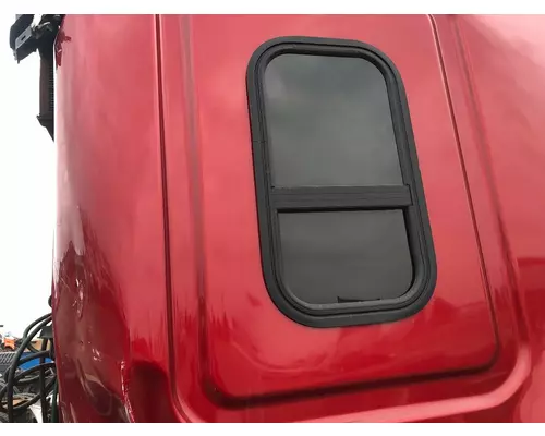 Freightliner CASCADIA Sleeper Window