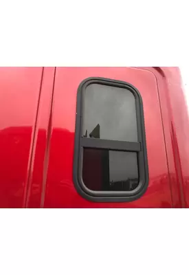 Freightliner CASCADIA Sleeper Window