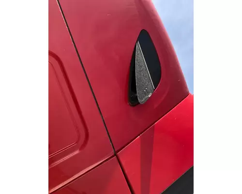 Freightliner CASCADIA Sleeper Window