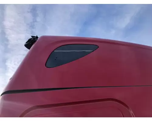 Freightliner CASCADIA Sleeper Window