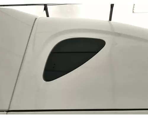 Freightliner CASCADIA Sleeper Window