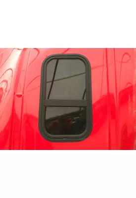 Freightliner CASCADIA Sleeper Window