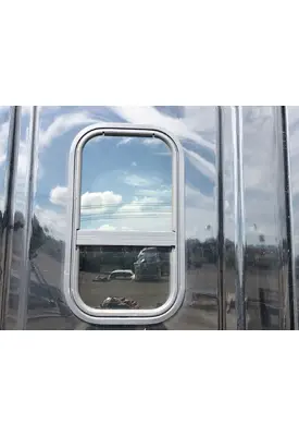 Freightliner CASCADIA Sleeper Window
