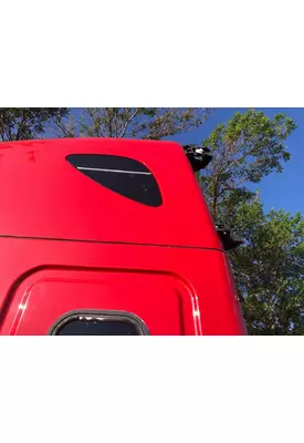 Freightliner CASCADIA Sleeper