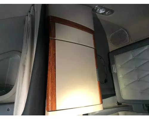 Freightliner CASCADIA Sleeper