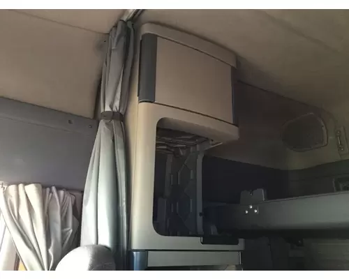 Freightliner CASCADIA Sleeper