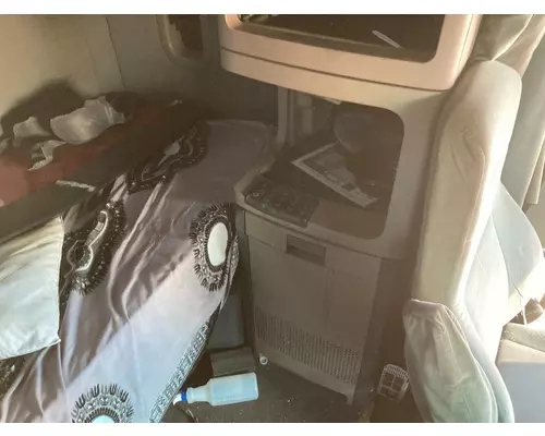 Freightliner CASCADIA Sleeper