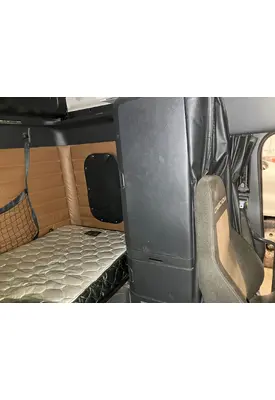 Freightliner CASCADIA Sleeper