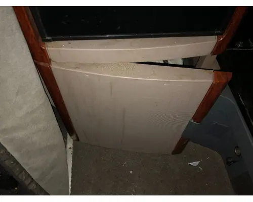 Freightliner CASCADIA Sleeper