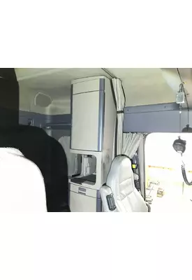 Freightliner CASCADIA Sleeper