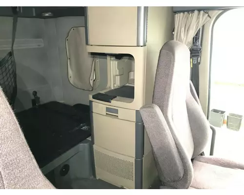 Freightliner CASCADIA Sleeper