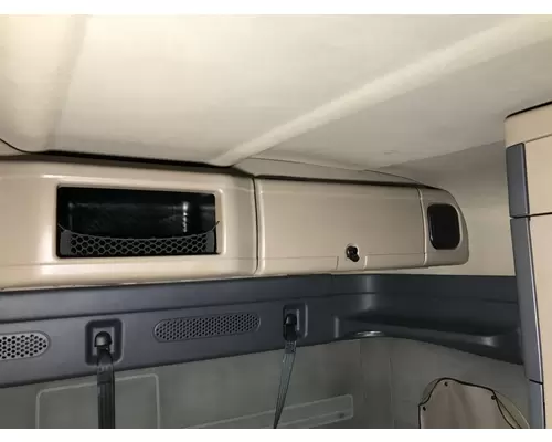 Freightliner CASCADIA Sleeper