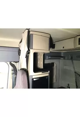 Freightliner CASCADIA Sleeper